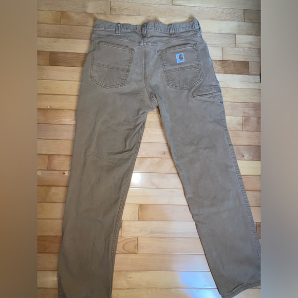 Relaxed Fit Carhartt Pants - Picture 3 of 3